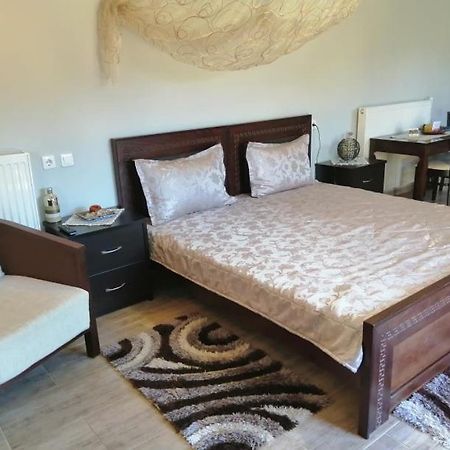 Guesthouse Athanasiou Loutraki  Bagian luar foto