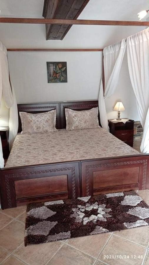 Guesthouse Athanasiou Loutraki  Bagian luar foto