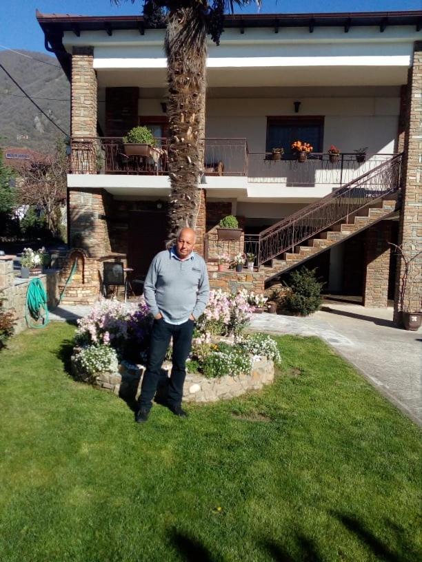 Guesthouse Athanasiou Loutraki  Bagian luar foto