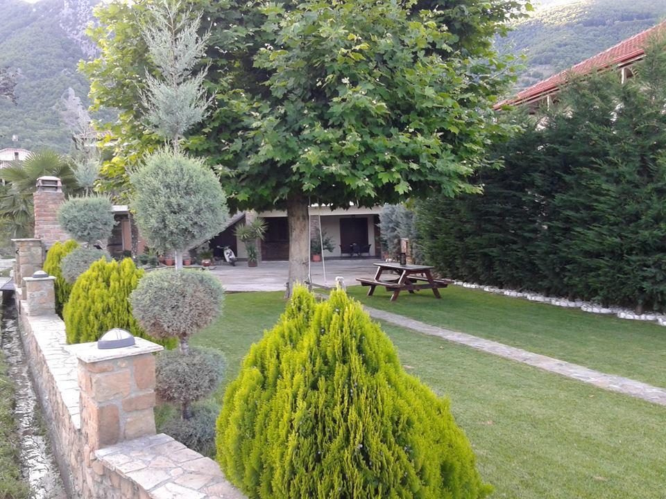 Guesthouse Athanasiou Loutraki  Bagian luar foto