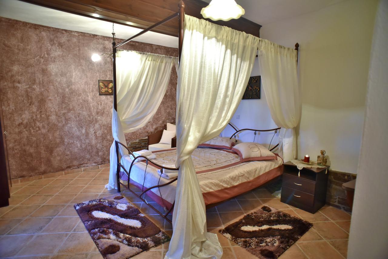 Guesthouse Athanasiou Loutraki  Bagian luar foto